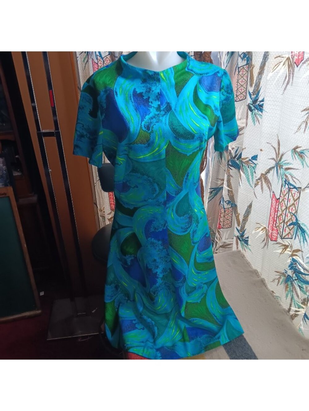 Medium Sz 8 Vintage 1960s A-Line Dress Abstract Blue & Green Wave Print